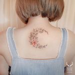 Fine line tattoo by Zihwa. #Zihwa #SouthKorean #SouthKorea #fineline #floral #blackandgrey #flower #crescentmoon #moon #crescent