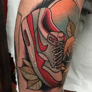 Nike Air Max tattoo by Kike Esteras. #airmax #nike #nikeairmax #sneakers #shoes #hypebeast #trend #neotraditional #KikeEsteras