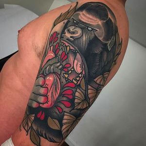 Awesome and brutal looking gorilla tattoo eating a heart! #DidacGonzalez #neotraditional #gorilla #heart