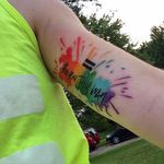 Born this way, hino da diva Lady Gaga #OrgulhoGay #GayPride #OrgulhoLGBT #ParadaGay #GayParade #preconceitoNao #amorlivre #freelove #arcoiris #rainbow #bornthisway #ladygaga #lettering #watercolor #aquarela