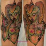 Alien pin-up tattoo by Dani Green #DaniGreen #newschool #pinupgirl #alien
