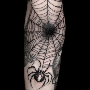 Spiderweb tattoo #spidertattoo #spiderweb #HanBumLee #blackwork