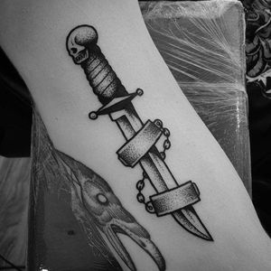 Knife and Links Tattoo by Matt Pettis @Matt_Pettis_Tattoo #MattPettis #MattPettisTattoo #Black #Blackwork #Blacktattoo #Blacktattoos #London #Knife #Links #Handcuffs #btattooing #blckwrk