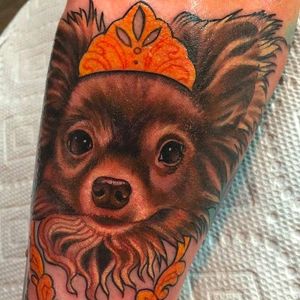 Adorable puppy portrait with a crown by Megan Massacre #meganmassacre #puppy #pet #dog #dogportrait #animalportrait #crown #realistic #puppyportrait