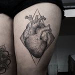 Anatomical heart tattoo by Arthur Perfetto. #ArthurPerfetto #blackwork #dotwork #pointillism #anatomicalheart