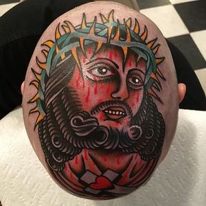 Good lord, a head tattoo of Christ by Mikey Holmes (IG—mikeyholmestattooing). #bold #colorful #Christ #crownofthorns #American #MikeyHolmes #traditional