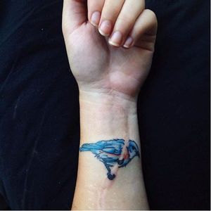 Eastern bluebird scar coverup tattoo of Rachel, via Buzzfeed. #bluebird #scar #coverup