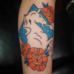 There's something unexpectedly pretty about this Broncos tattoo. (Via IG - eric_conner_3)