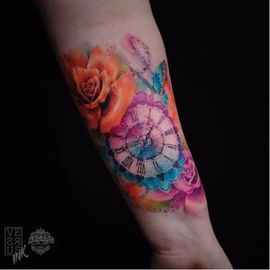 Clock tattoo by Alberto Cuerva #AlbertoCuerva #graphic #watercolor #clock #rose