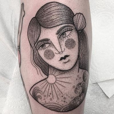 Summer ocean girl, by Valeria Marinaci. (via IG—momotattoos) #dotwork #ValeriaMarinaci #dainty #detailed