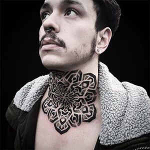 Sacred geometric tattoo by Charly Saconi. #CharlySaconi #sacredgeometry #pointillism #dotwork #symmetry #neck