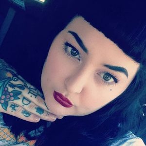 Tattoo Artist Miss Quartz, vamping for the camera. (via IG—missquartz) #TattooArtist #Tattooist