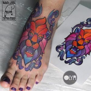 Lion tattoo on the foot, photo from Instagram #watercolor #OlyaLevchenko #lion #foot