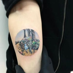 We're Off To See The Wizard by Eva Krbdk (via IG-evakrbdk) #tinytattoo #color #microtattoo #scenery #movies #landscapes #evakrbdk