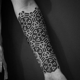 Patrón de tatuaje por Ervand Akopov #pattern #patternwork #blackwork #blackworkpattern #blackpattern #blackink #blackworktattoo #ErvandAkopov
