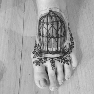 Birdcage tattoo by Marie-Christine Gauthier #MarieChristineGauthier #monochrome #monochromatic #blackwork #dotwork #birdcage
