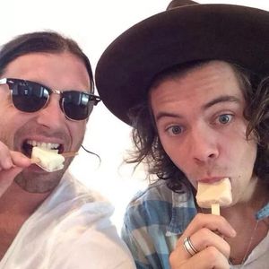 Nathan Followill and Harry Styles. #HarryStyles #NathanFollowill #OneDirection #KingsofLeon #Music