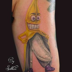 Funny Banana Tattoo by Siobhan Boismier @ewfw_ #SiobhanBoismier #Banana #Bananatattoo #Fruittattoo
