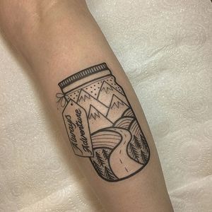 A snowy mountain scene in a jar, by James Armstrong. (via IG—james_armstrong_hmt) #minimalistic #linework #illustrative #blacktattoo #jar #jamesarmstrong