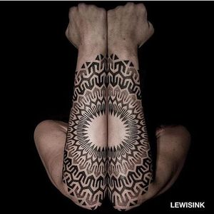 Symmetrical half-sleeve. (via IG - lewisink) #geometric #blackwork #pointillism #dotwork #halfsleeve #lewisink