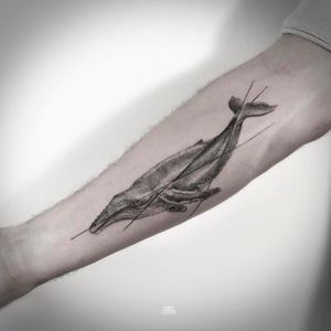 Humpback whale tattoo by Mark Ostein #MarkOstein #blackworksubmission #blackwork #dotwork #lisbontattoo #blacktattooart #geometric #sketch #whale #humpbackwhale #animal