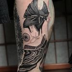 Lady of the night tattoo by El Dragon #ElDragon #cooltattoos #blackandgrey #linework #dotwork #geisha #lady #pattern #kimono #swirl #wheel #cloud #Japanese #tattoooftheday