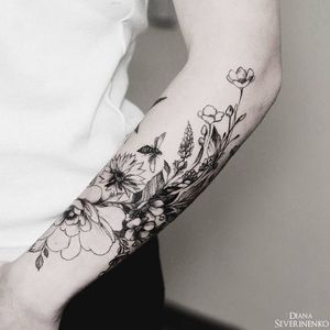 Nature inspired half sleeve tattoo #DianaSeverinenko #floral #flower #blackwork #nature #bee