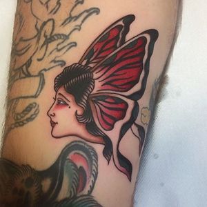 Butterfly Lady Tattoo by Joe Tartarotti #butterflylady #lady #traditional #traditionalartist #oldschool #vinatge #classic #Italianartist #JoeTartarotti
