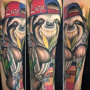Chill AF tattooist sloth friend, by Roger Mares. (via IG—mares_tattooist) #neotraditional #animals #creatures #quirky #rogermares