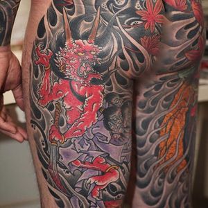 An oni with three severed heads on his waistband and swirling maple leaves by Johan Svahn (IG—johansvahntattooing). #colorful #detailed #Irezumi #JohanSvahn #oni #traditional