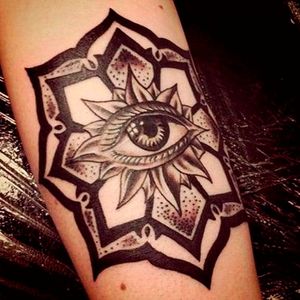 Eye within a mandala rose Photo from Pinterest by unknown artist #eye #thirdeye #allseeingeye #esoteric #blackandgrey #blackwork