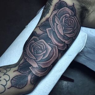 Blackwork Tattoos by Savannah Colleen McKinney • Tattoodo