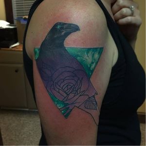 Graphic crow tattoo by Hector Cedillo #HectorCedillo #graphic #crow #rose #triangle #sparkling