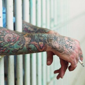 Naquela época tu ia pro xilindró só por ter tatuagem! Imagine ser preso por causa do infinito no pulso! #historiadatatuagem #tatuagemnobrasil #MrLucky #primeirotatuadorbrasileiro #inaciodagloria #historia #tattoodoBR #TatuadoresDoBrasil