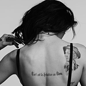 Cobain's back tattoos.#FrancesBeanCobain #KurtCobain #Celebrity #QuentinCrisp #BackTattoo