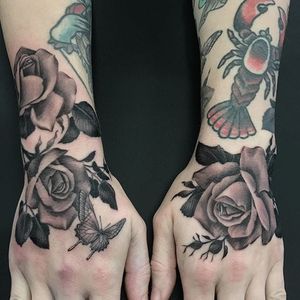 Hand jammers by Malika Rose Love #MalikaRoseLove #blackandgrey #realism #rose #tattoooftheday