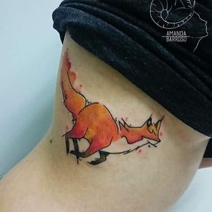 Tatuaje de zorro por Amanda Barroso # fox # fox tattoo #watercolor #watercolortattoo #watercolortattoos #brighttattoos #AmandaBarroso