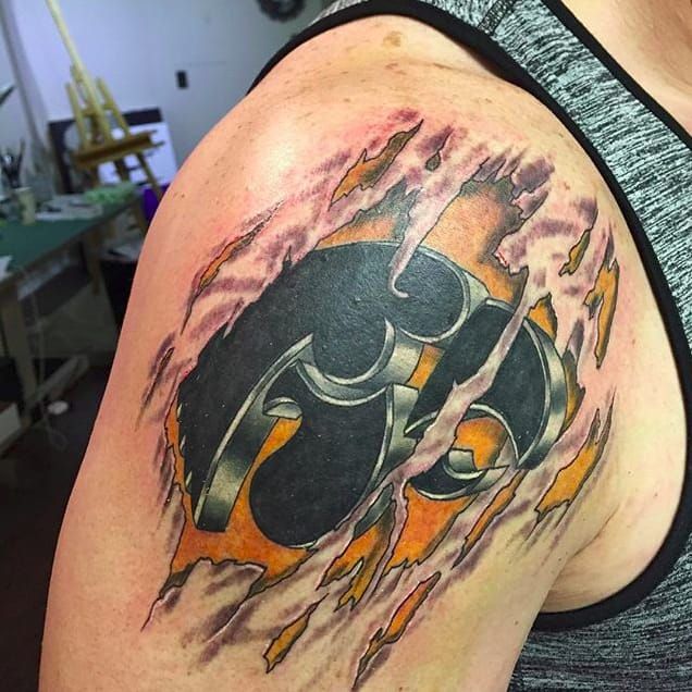 Iowa Hawkeye tattoo  Tattoos Back tattoo Ink tattoo