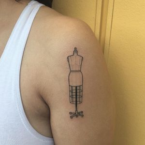 Dress form tattoo by Randi Fitzpatrick #RandiFitzpatrick #fashiontattoo #linework #fineline #dotwork #minimal #simple #small #dressform #body #fashion #sewing #seamstress #designer #clothing #style #tattoooftheday