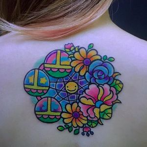 Cute and colorful circular tattoo by @pikkapimingchen #ferriswheel #flower #smiley #cartoonstyle #neotraditional #bright_and_bold