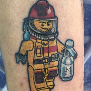 Fireman. (via IG - crazytattoolegnano) #LegoTattoo #Lego #Legos #firefighter
