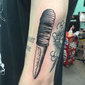 Shank Tattoo by Ross Shields #shank #prisonshank #prisonknife #knife #weapon #RossShields