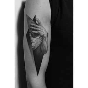 A very sensual pair of hands by Pawel Indulski (IG—dotyk.tattoo). #artistic #blackandgrey #dotwork #hands #PawelIndulski #pointillism #stippling