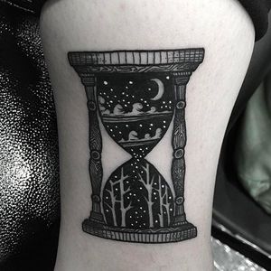 Starry Hourglass Tattoo by Merry Morgan @Merry_tattooer #MerryMorgan #MerryTattooer #black #blackwork #blckwrk #starrytattoo #starrynight #blacktattooing #btattooing #BlackInc #Hourglass