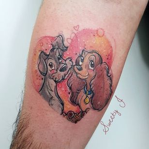 Lady and the Tramp tattoo por Sweety J #SweetyJ #movietattoos #color #illustrative #newschool #watercolor #ladyandthetramp #disney #dog #petportrait #dogs #hearts #spaghetti #tattoooftheday
