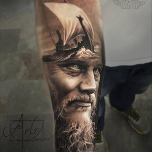 Ragnar tattoo by Arlo Di Christina #ArloDiChristina #ragnar #ragnarlothbrok #vikings #portrait