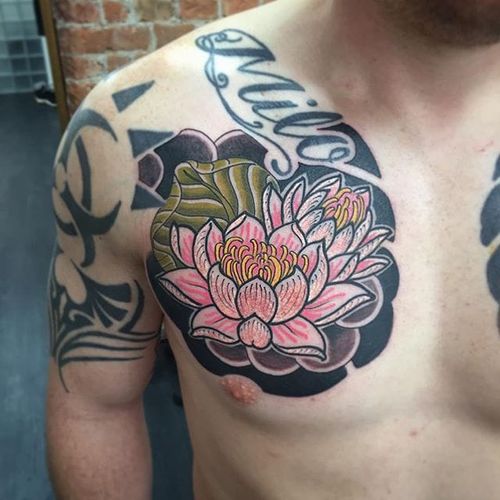 Lotus Tattoo by Mauro Cardoso #lotus #japaneselotus #japanese #japaneseartist #classicjapanese #asian #modernjapanese #neojapanese #MauroCardoso
