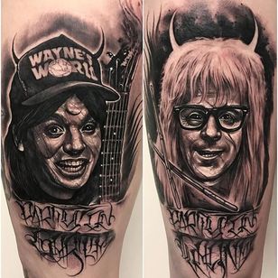 El mundo de Wayne por Anrijs Strum (a través de IG-anrijsstraume) #waynesworld #realism #dark #retrato #blackandgrey #anrijsstraume