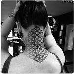 Geometric Tattoo by Ash Boss #geometric #blackgeometric #blackdotwork #dotwork #blackwork #dotworkartist #geometricartist #AshBoss #neck