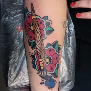 Paintbrush Tattoo by Ally Liddle #traditional #traditionaltattoo #paintbrush #paintbrushtattoo #paintbrushtattoos #art #arttattoos #artistictattoo #creative #creativetattoos #AllyLiddle